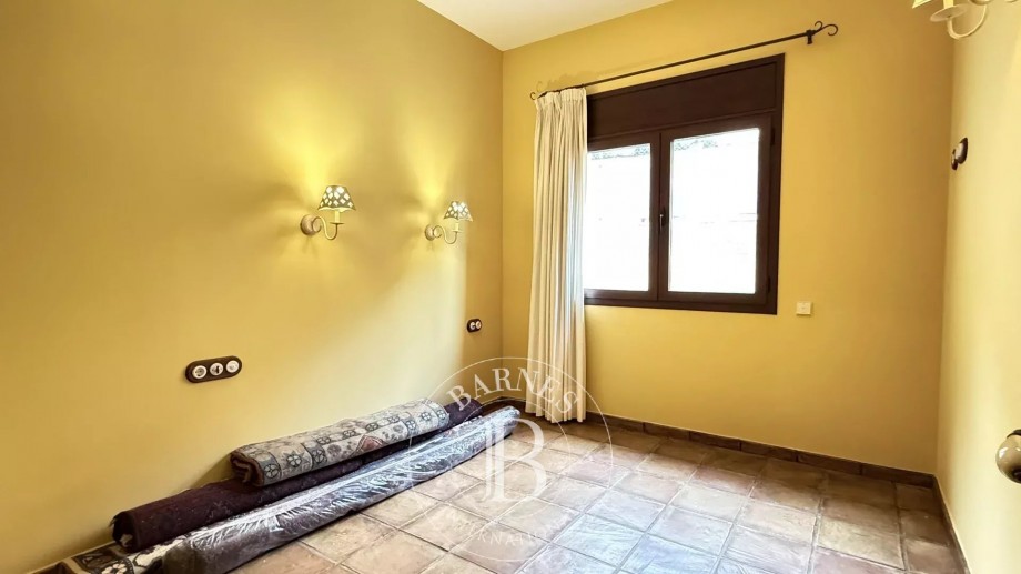 img-gallery