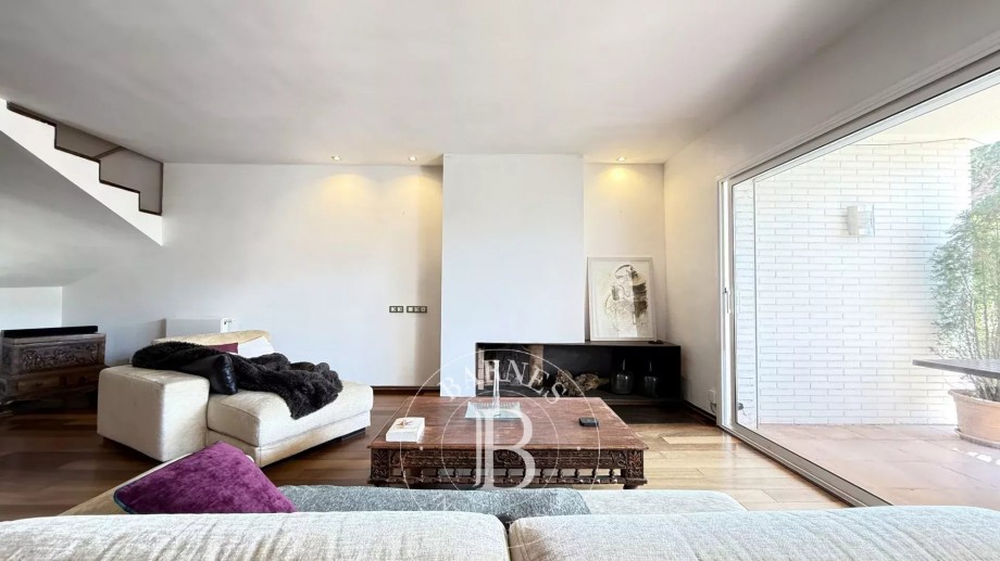 img-gallery
