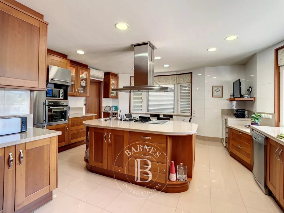 img-gallery