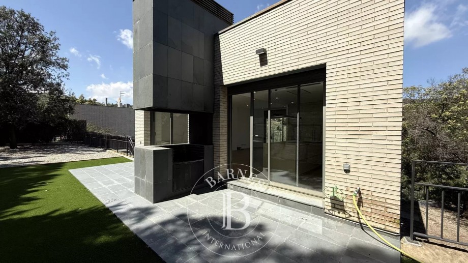 img-gallery
