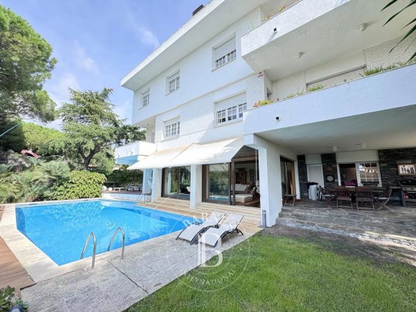 Venta, Casa Cabrils - picture 1