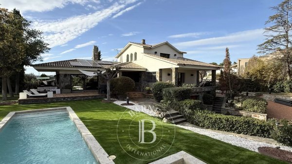 En venda, Casa Sant Cugat del... - picture 1