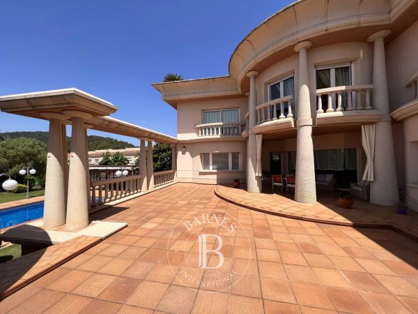 Venta, Casa Santa Susanna - picture 3