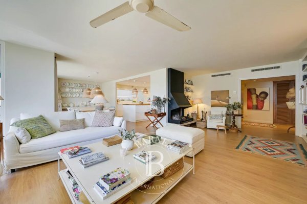 For Sale, Apartment Sant... - picture 4