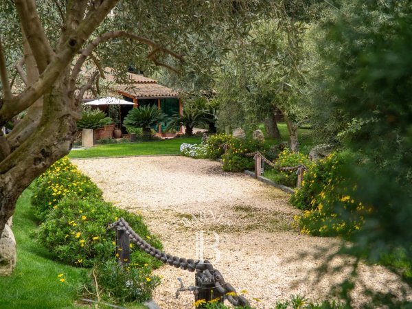 Venta, Casa Santa Susanna - picture 4