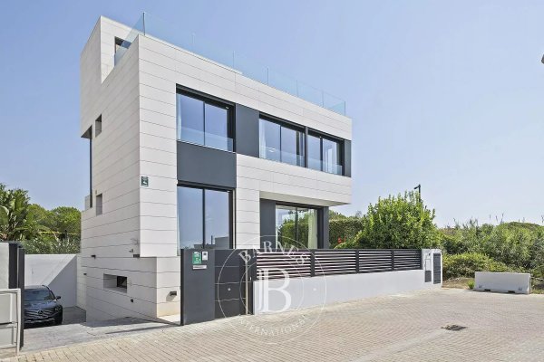 Venta, Casa Montgat - picture 1