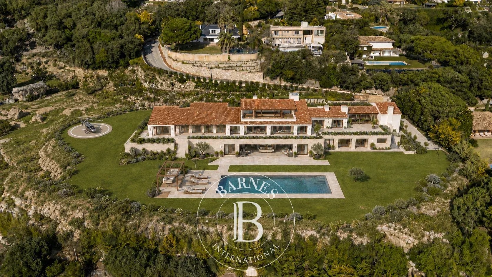 Maison exclusive avec 4.000 m² construits et 11.000 m² de jardin à vendre à Sant Andreu de Llavaneres - picture 3