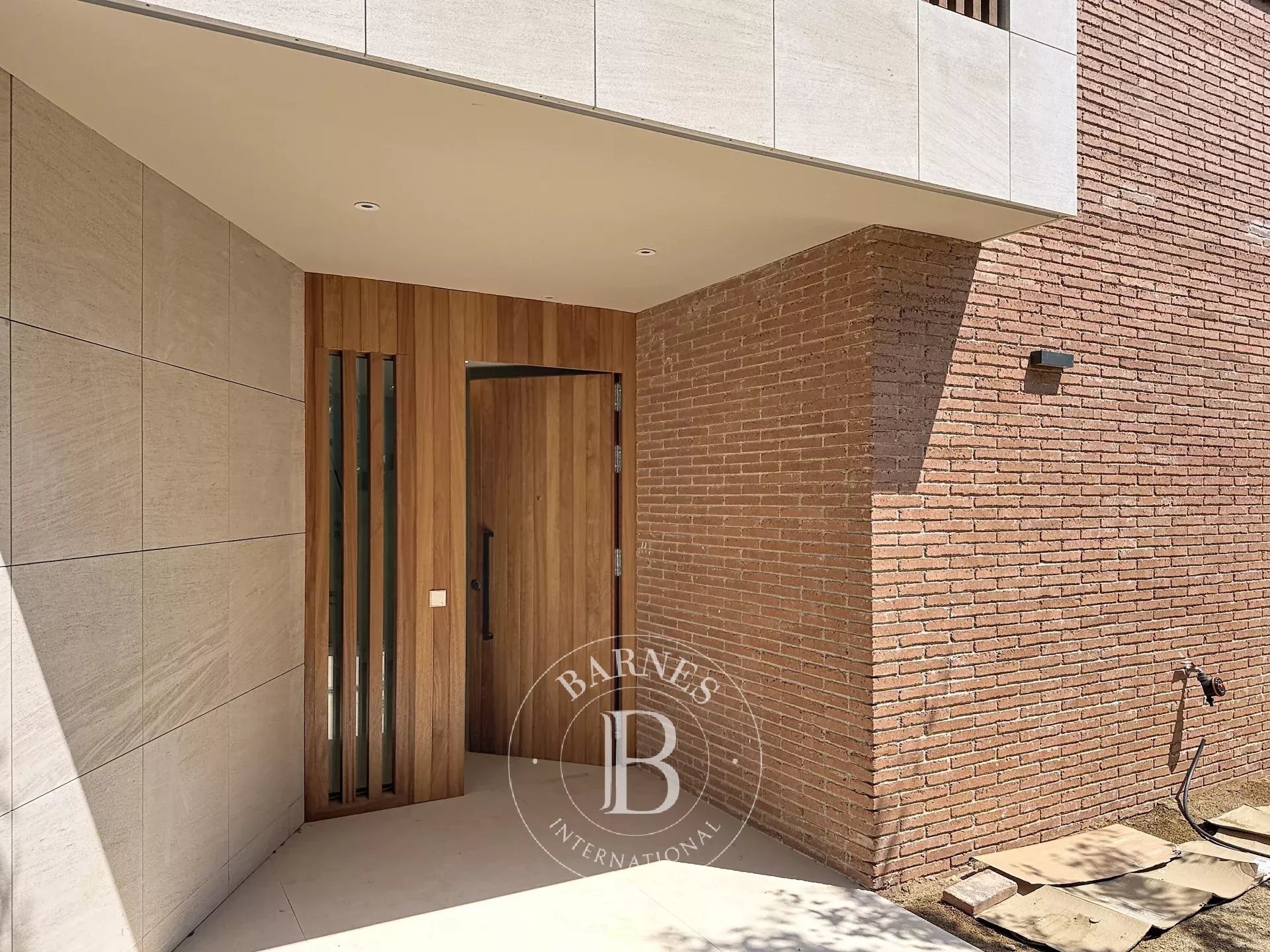 VIVIENDA UNIFAMILIAR DE OBRA NUEVA EN PREMIÀ DE DALT - picture 3