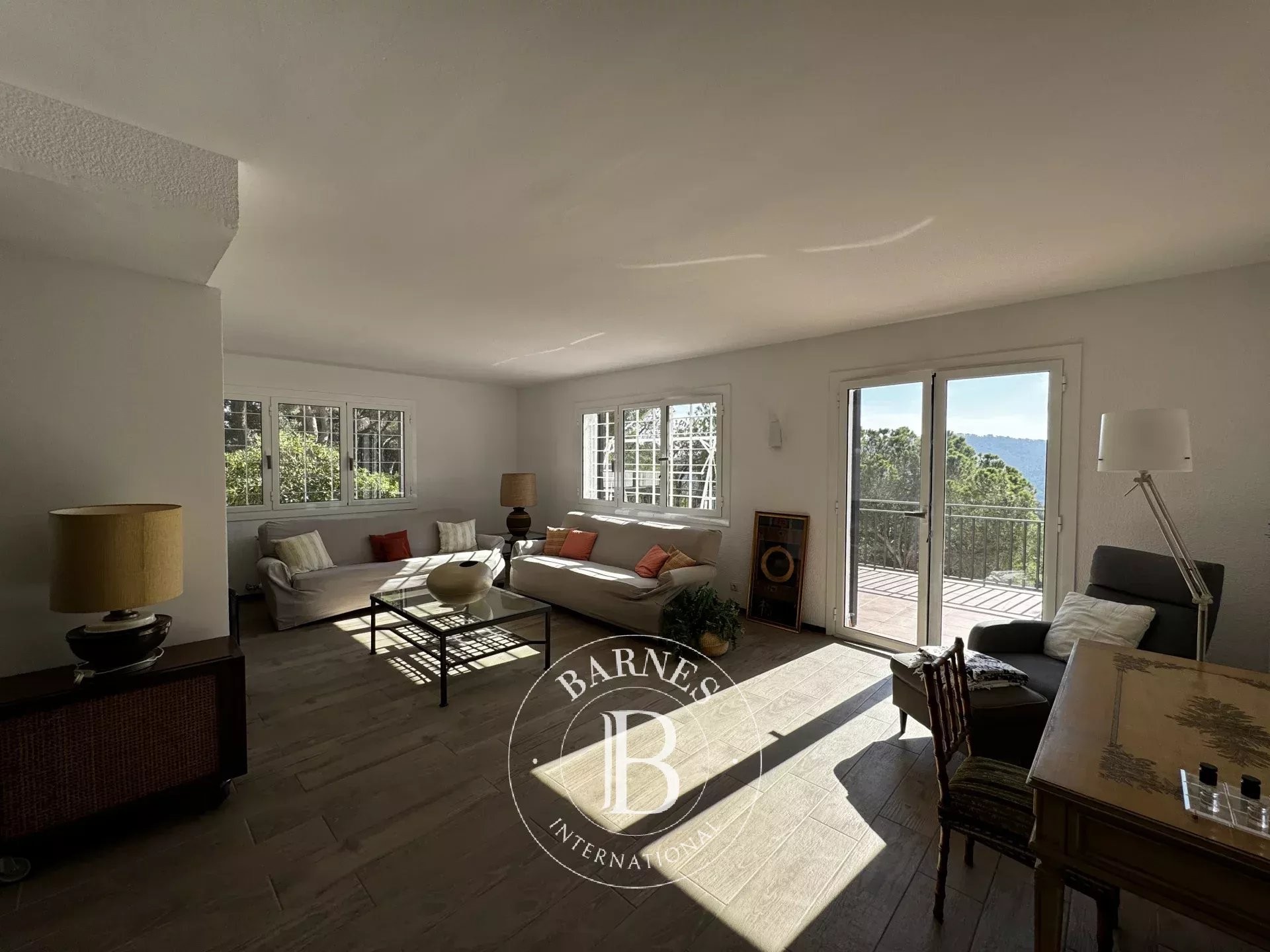 Superbe maison de 390 mètres carrés, sur un terrain de 3100 mètres carrés avec une vue panoramique sur les montagnes à Argentona, Barcelone - picture 3