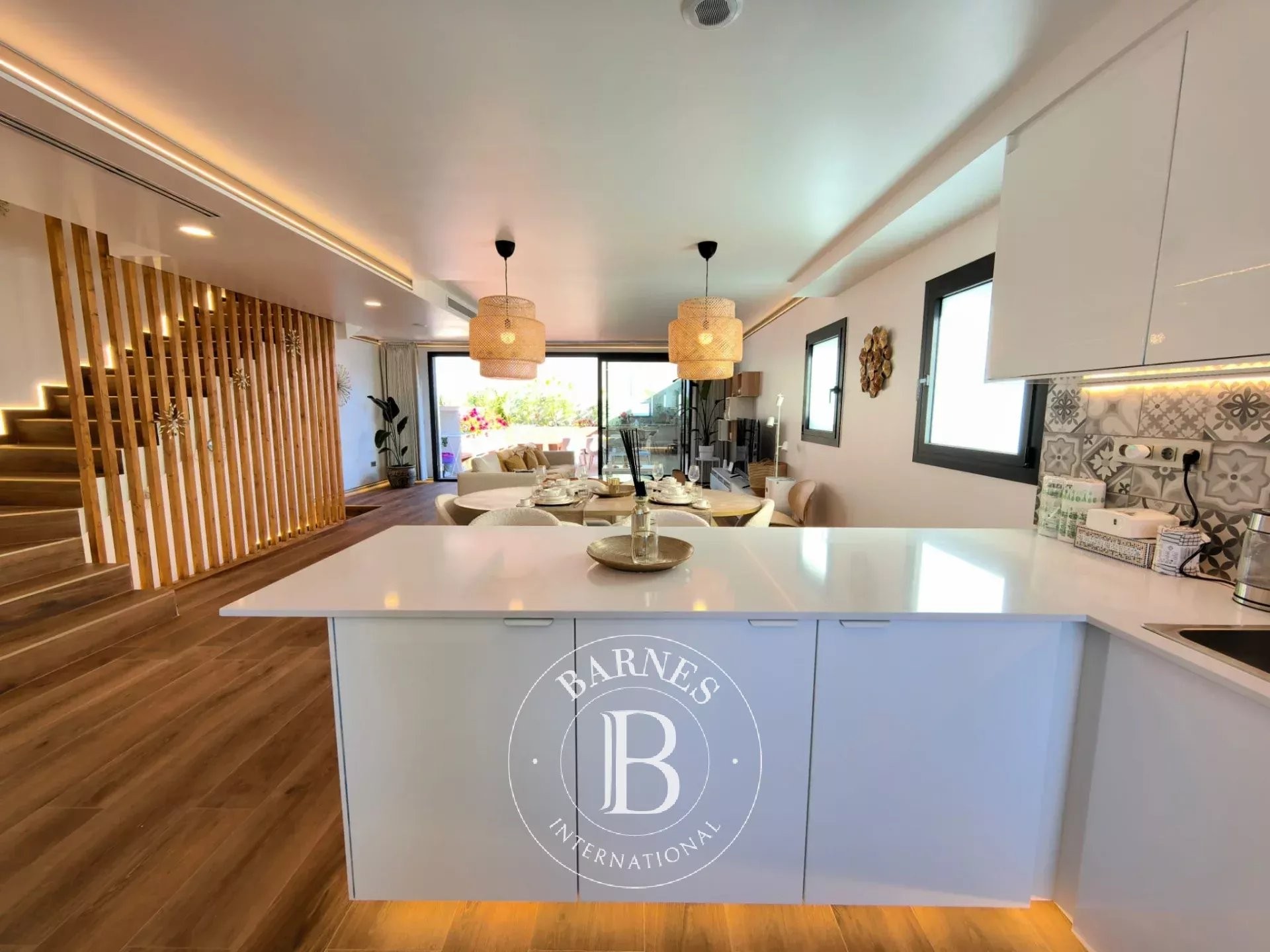 Excellente promotion de nouvelles constructions à Montgat, Barcelone, de maisons individuelles et mitoyennes - picture 1