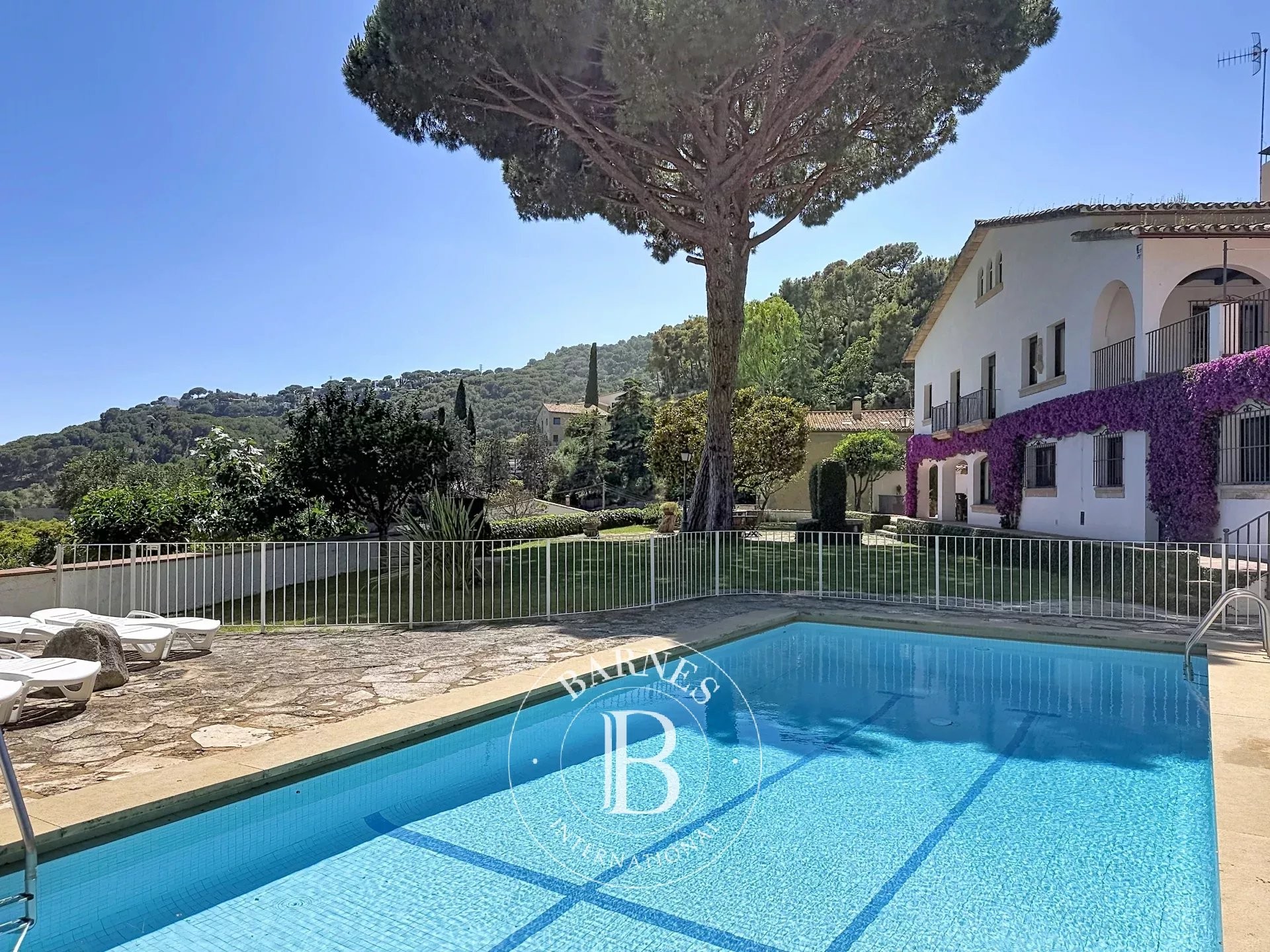 Casa en venta en Premia de Dalt Barcelona - picture 2