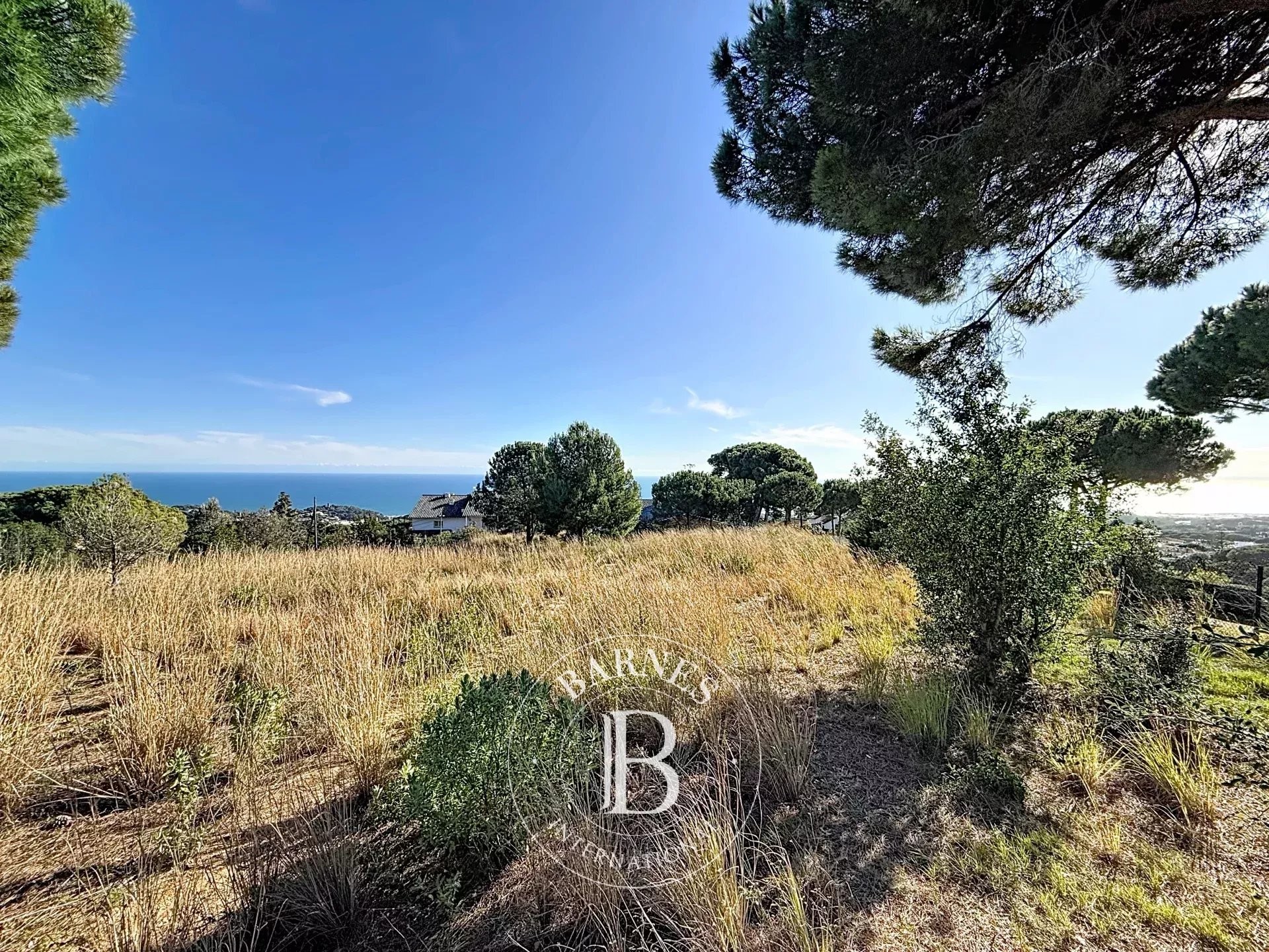 Unbeatable flat plot with sea views in Sant Vicenç de Montalt. - picture 3