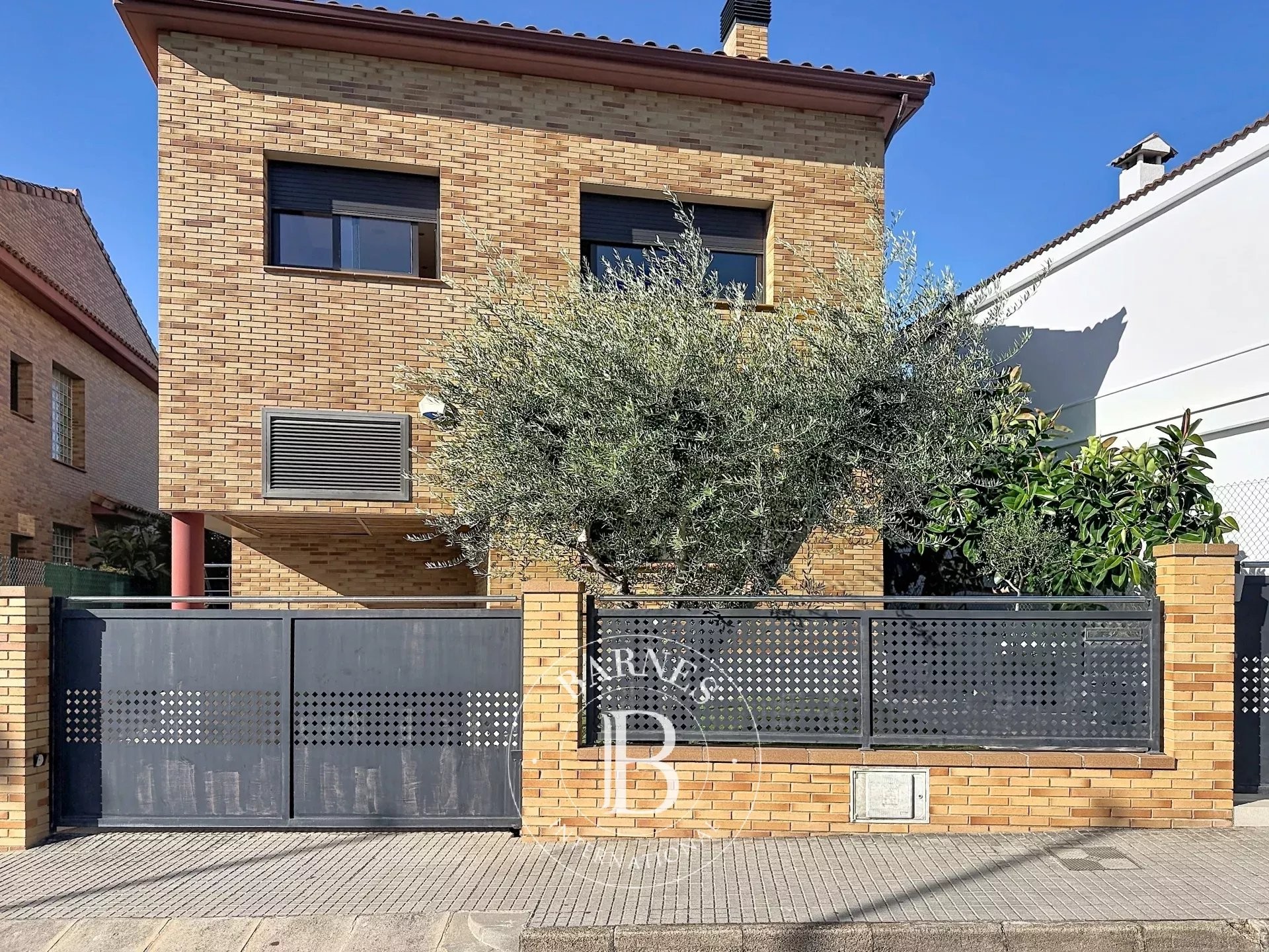 Maison avec piscine et ascenseur à Pineda de Mar, Barcelone - picture 3