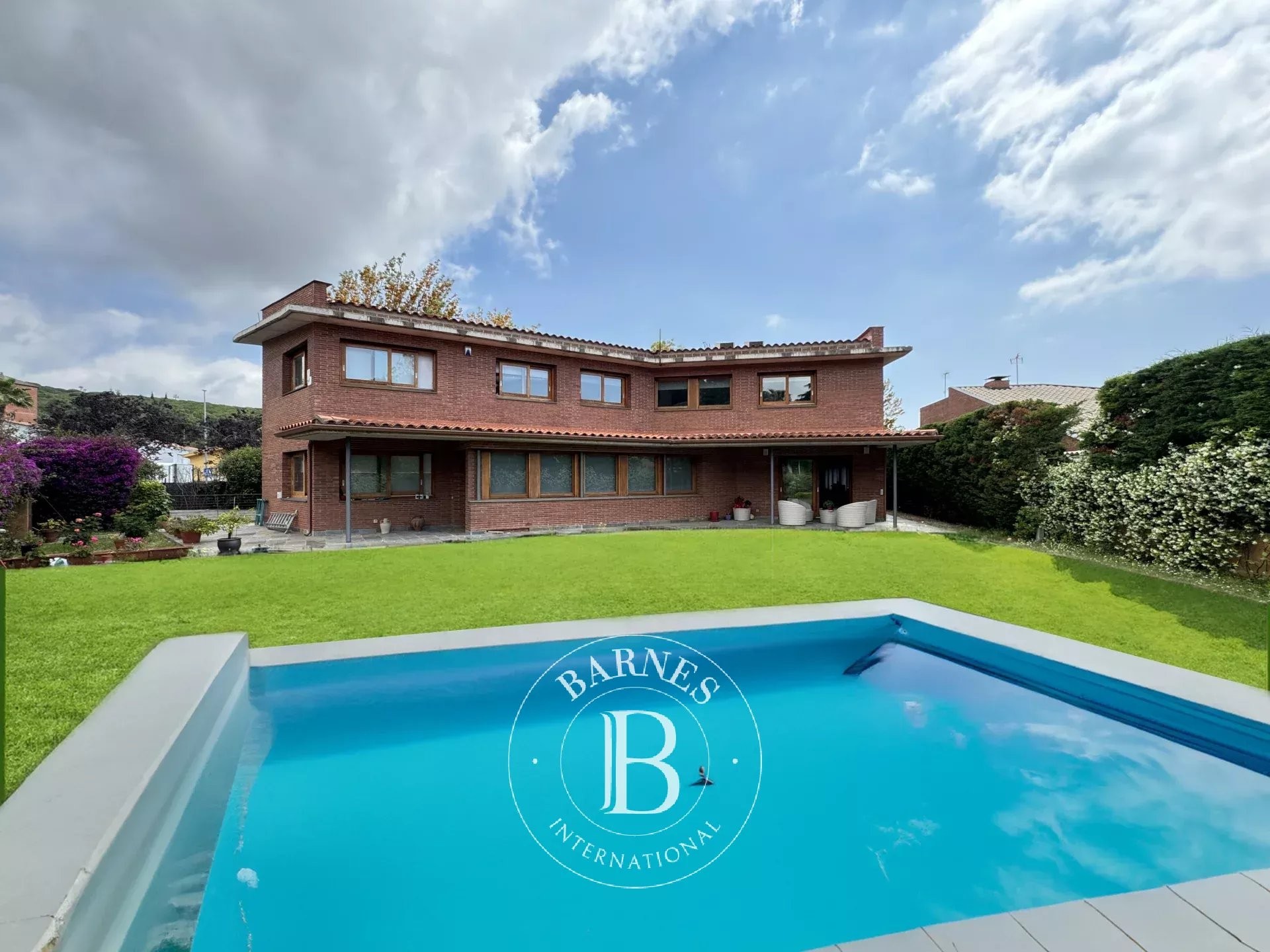 Beautiful designer detached house in Cabrera de Mar, 20 minutes from Barcelona. - picture 3
